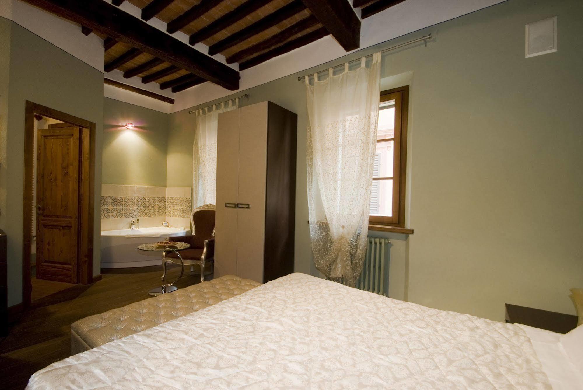Vicolo Dell'Oste Hotel Montepulciano Exterior photo